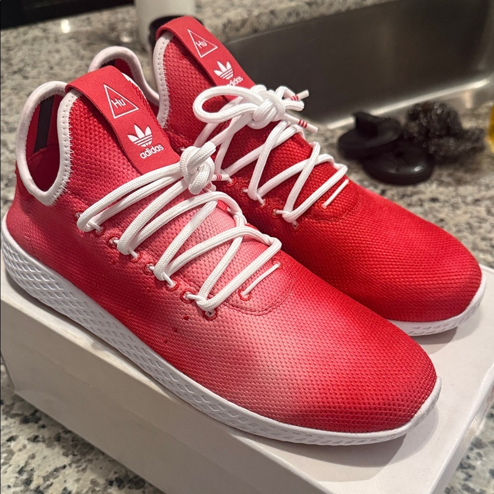 ADIDAS TENNIS HU
